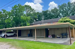 1031-1037 N Chenango St, Angleton, TX 77515 - Photo 13