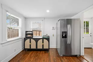 719 E 23rd St, Houston, TX 77008 - Photo 13