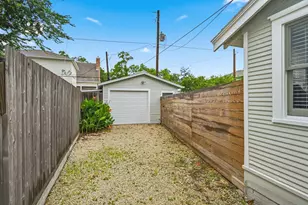 719 E 23rd St, Houston, TX 77008 - Photo 29