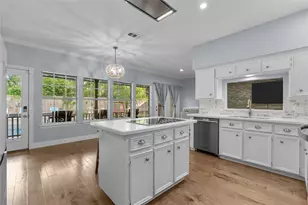 816 Sherwood Forest Dr, Dickinson, TX 77539 - Photo 19