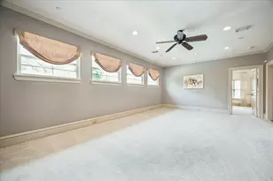 8614 Westview Dr, Houston, TX 77055 - Photo 35