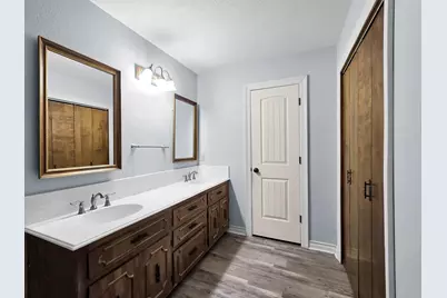 829 S Van Ostrand Avenue, Winnie, TX 77665 - Photo 47
