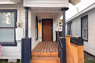 7427 Avenue H, Houston, TX 77011 - Photo 1