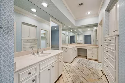 2210 Avalon Place, Houston, TX 77019 - Photo 23