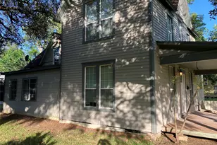 701 August St, El Campo, TX 77437 - Photo 11