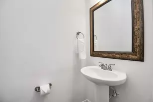 5625 Dolores Pl Ln, Houston, TX 77057 - Photo 33