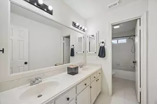 4419 3 Rivers Dr, Sugar Land, TX 77478 - Photo 23