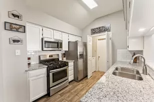 43 Country Forest Ct, Spring, TX 77380 - Photo 15