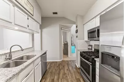 43 Country Forest Court, The Woodlands, TX 77380 - Photo 17