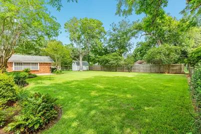 107 Hyacinth Street, Lake Jackson, TX 77566 - Photo 33