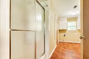 107 Hyacinth St, Lake Jackson, TX 77566 - Photo 31