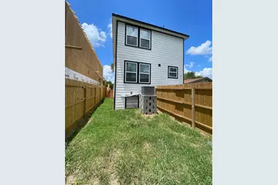 4114 Majestic Street #A, Houston, TX 77026 - Photo 17