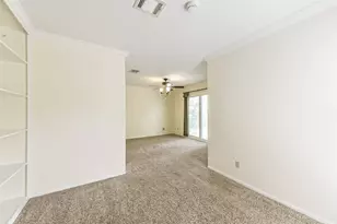 105 W Wildwinn Dr, Alvin, TX 77511 - Photo 23