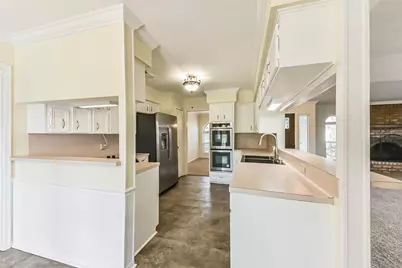 105 W Wildwinn Drive, Alvin, TX 77511 - Photo 13