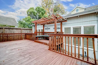 827 Le Green St, Houston, TX 77008 - Photo 19