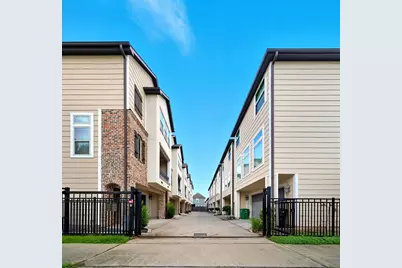 2608 Ashland Street, Houston, TX 77008 - Photo 3