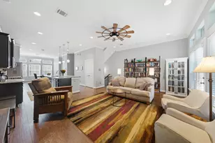 2608 Ashland St, Houston, TX 77008 - Photo 9