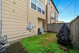 2608 Ashland St, Houston, TX 77008 - Photo 33