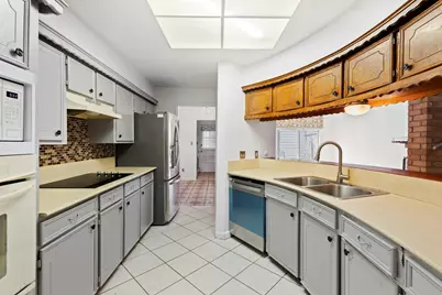 10728 Briar Forest Drive #35, Houston, TX 77042 - Photo 5