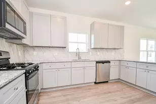 2827 Pne Est Ln, Houston, TX 77014 - Photo 15