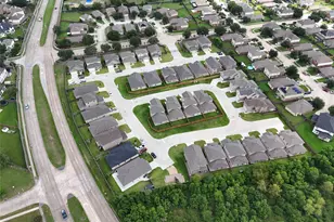 2827 Pne Est Ln, Houston, TX 77014 - Photo 3