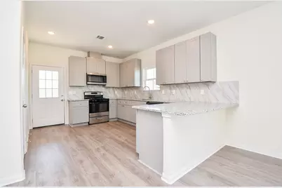 2827 Pine Estate Lane, Houston, TX 77014 - Photo 11