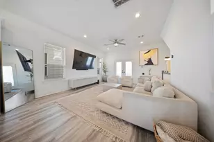 1102 Paul Quinn St, Houston, TX 77091 - Photo 9