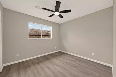 8630 Valley Meadow Drive, Houston, TX 77078 - Photo 13