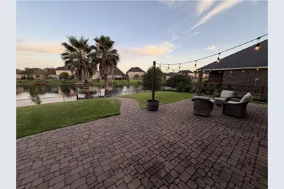 3935 Amalfi Shores Court, Missouri City, TX 77459 - Photo 9