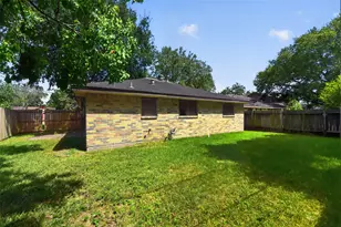 15414 Bow Ln, Houston, TX 77053 - Photo 23