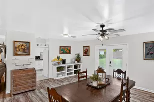 405 N Main St, Franklin, TX 77856 - Photo 9