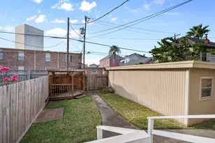 1820 Winnie St, Galveston, TX 77550 - Photo 29