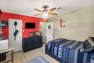 9911 El Chaco St, Baytown, TX 77521 - Photo 11