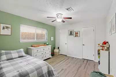 9911 El Chaco Street, Baytown, TX 77521 - Photo 13