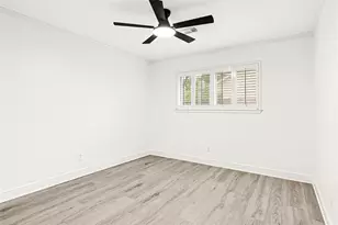 1418 Pirates Cove, Houston, TX 77058 - Photo 25