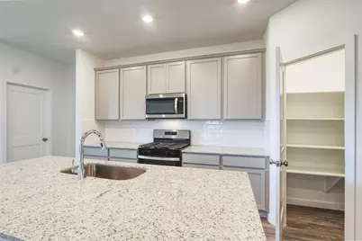 3918 Windy Whisper Drive, Brookshire, TX 77423 - Photo 9