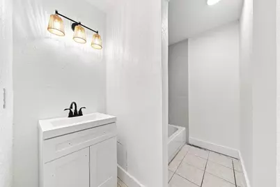 2413 Shadowdale Drive, Houston, TX 77043 - Photo 17