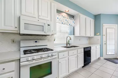 12422 Hammersmith Drive, Tomball, TX 77377 - Photo 19