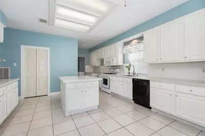 12422 Hammersmith Drive, Tomball, TX 77377 - Photo 15