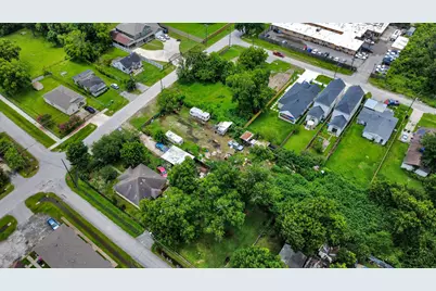 4331 Denmark Street, Houston, TX 77016 - Photo 9