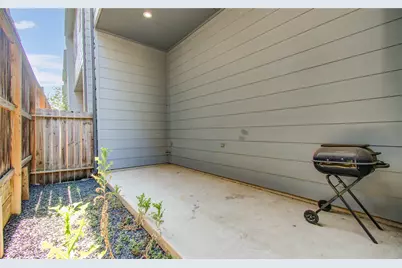 8903 Spring Knoll Forest Drive, Houston, TX 77080 - Photo 25