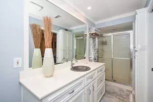 2503 Baycrest Dr, Houston, TX 77058 - Photo 21