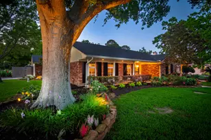 2503 Baycrest Dr, Houston, TX 77058 - Photo 3