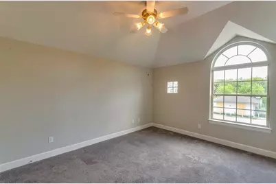 612 E 38th Street, Houston, TX 77022 - Photo 21