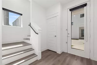 515 Schweikhardt Street, Houston, TX 77020 - Photo 3