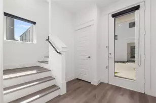 515 Schweikhardt St, Houston, TX 77020 - Photo 3