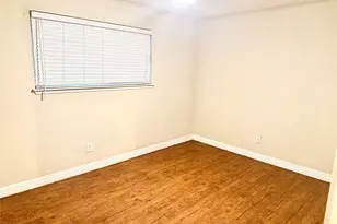 2134 Rainy River Dr, Houston, TX 77088 - Photo 9