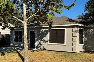 903 Roper St, Houston, TX 77034 - Photo 3