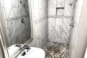 903 Roper St, Houston, TX 77034 - Photo 13