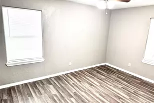 903 Roper St, Houston, TX 77034 - Photo 15